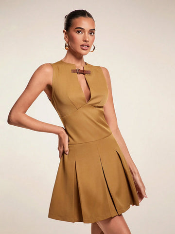Glamine Women Sleeveless Woven V-Neck Belted Pleated Dress