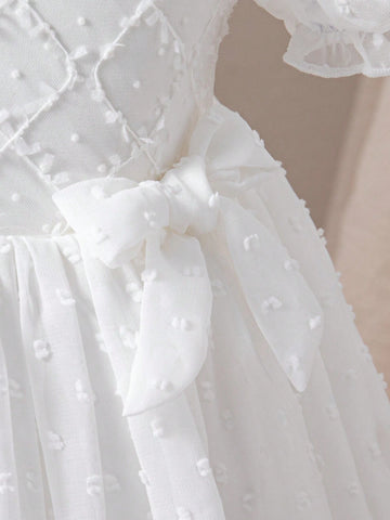 Girls Summer New Fashion Simple White Cutwork Chiffon Puff Sleeve Back Zipper Front Bow Decor White Performance Host Princess Dress