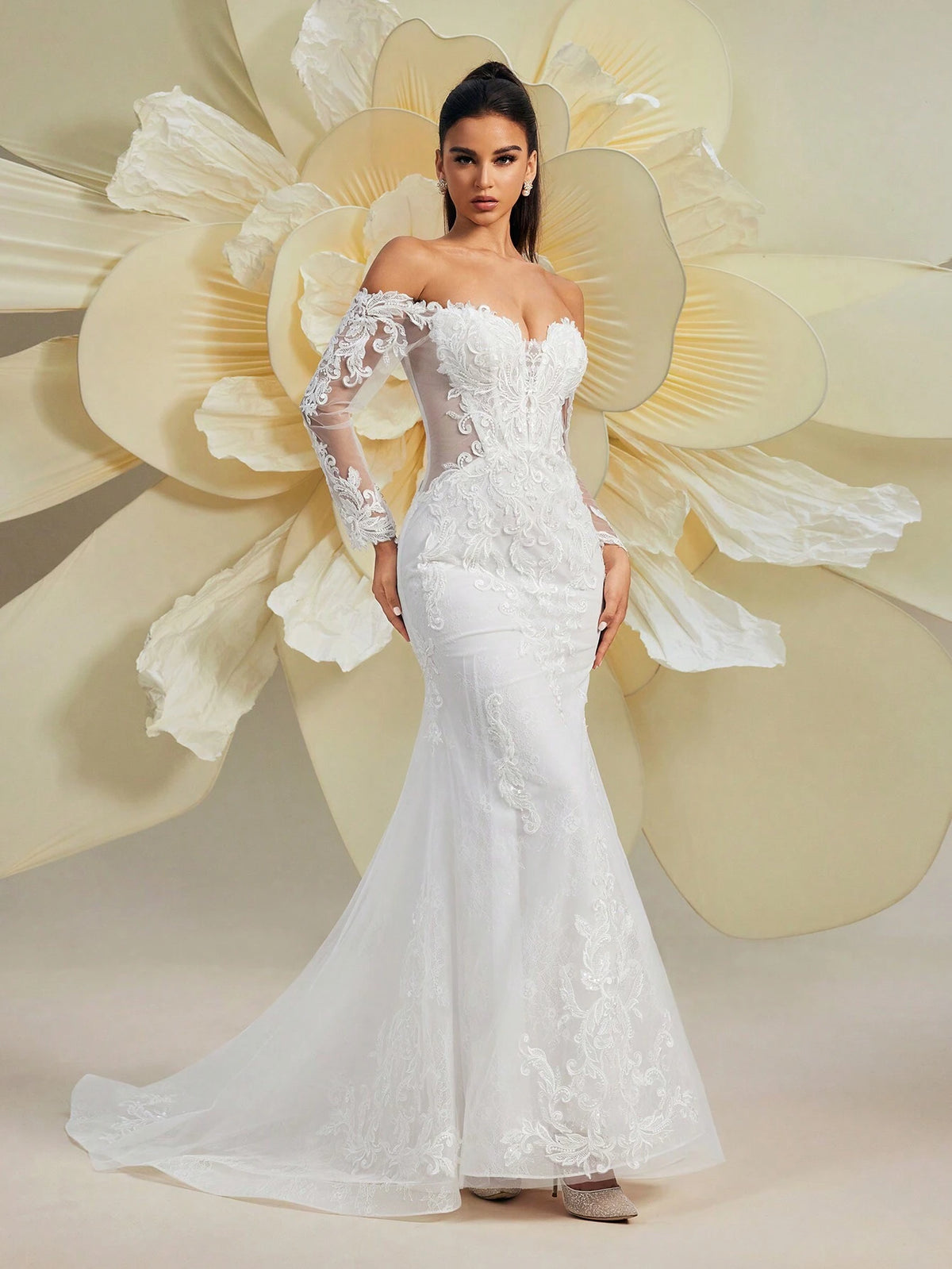 Glamorous Off-Shoulder Long Sleeve Women's Vintage White Mermaid Wedding Dress With Intricate Lace Embroidery Detail, Elegant Bridal Gown
