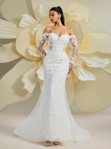 Glamorous Off-Shoulder Long Sleeve Women's Vintage White Mermaid Wedding Dress With Intricate Lace Embroidery Detail, Elegant Bridal Gown