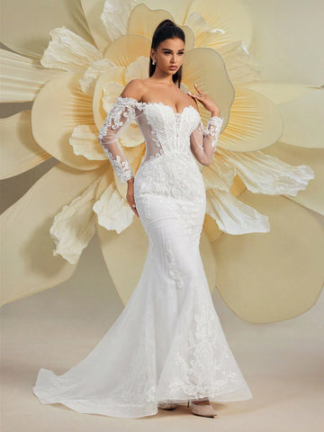 Glamorous Off-Shoulder Long Sleeve Women's Vintage White Mermaid Wedding Dress With Intricate Lace Embroidery Detail, Elegant Bridal Gown