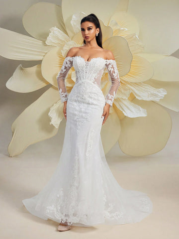Glamorous Off-Shoulder Long Sleeve Women's Vintage White Mermaid Wedding Dress With Intricate Lace Embroidery Detail, Elegant Bridal Gown