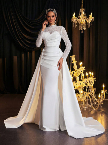 Glamrae Elegant Luxurious Beige Lace Patchwork Satin Ruched Open Slit Mermaid Maxi Dress, Suitable For Weddings, Engagement Parties, Honeymoon