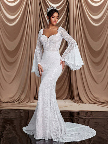 Glamrae Elegant Luxurious Champagne Sexy V-Neck Sheer Lace Flared Sleeve Fishtail Hem Dress Train, Suitable For Weddings, Singles Party, Vacation, Bridal