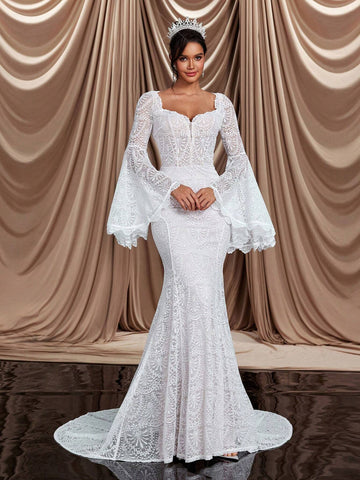 Glamrae Elegant Luxurious Champagne Sexy V-Neck Sheer Lace Flared Sleeve Fishtail Hem Dress Train, Suitable For Weddings, Singles Party, Vacation, Bridal