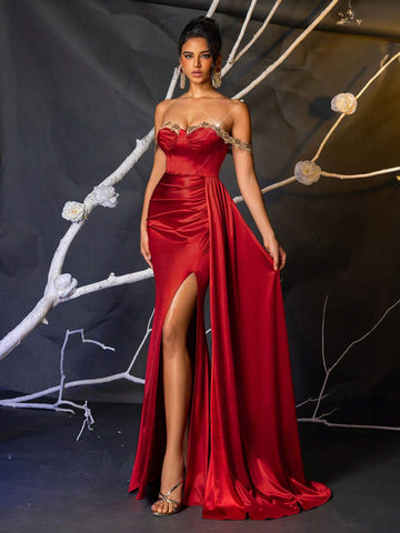Glamrae Elegant Metallic Floral Elastic Satin Sweetheart Neckline Cutout Shoulder High Slit Formal Gown