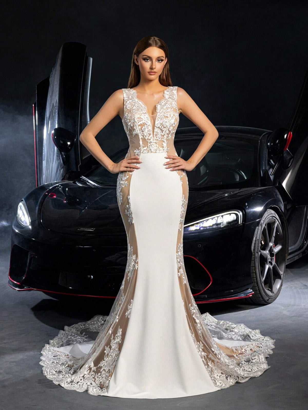 Gorgeous Plunging Neck Mermaid Hem Floral Embroidered Lace Wedding Dress