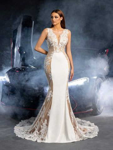 Gorgeous Plunging Neck Mermaid Hem Floral Embroidered Lace Wedding Dress