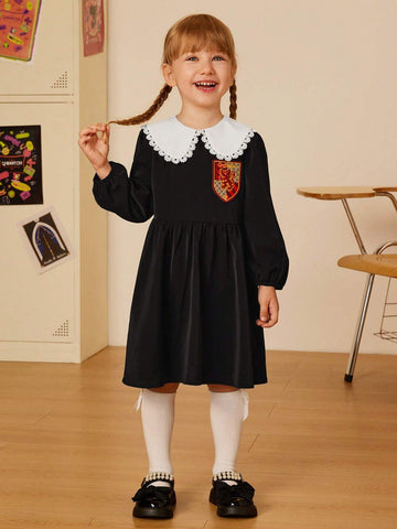 Young Girl Color-Block Badge Decor Peter Pan Collar Black Dress, With Removable Bowknot