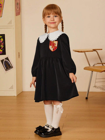 Young Girl Color-Block Badge Decor Peter Pan Collar Black Dress, With Removable Bowknot
