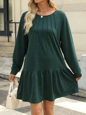 HELYO Women's Green Pleated Round Neck Dress