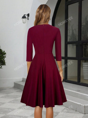 HOMEYEE Ladies' Round Neck Lace Trim Vintage Casual Simple Professional A-Line Dress