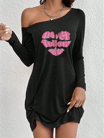 Heart Print Pattern Composed Of Patterned Letters, Fashion Women's Black Oblique Shoulder Long Sleeve Simple Daily Leisure Comfort, Machine Washable