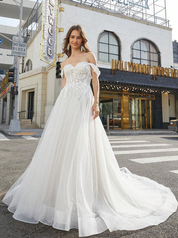 Ivory Off Shoulder Tulle Wedding Dresses With Floral Lace Applique Long A Line Romantic Style Wedding Gown For Bride