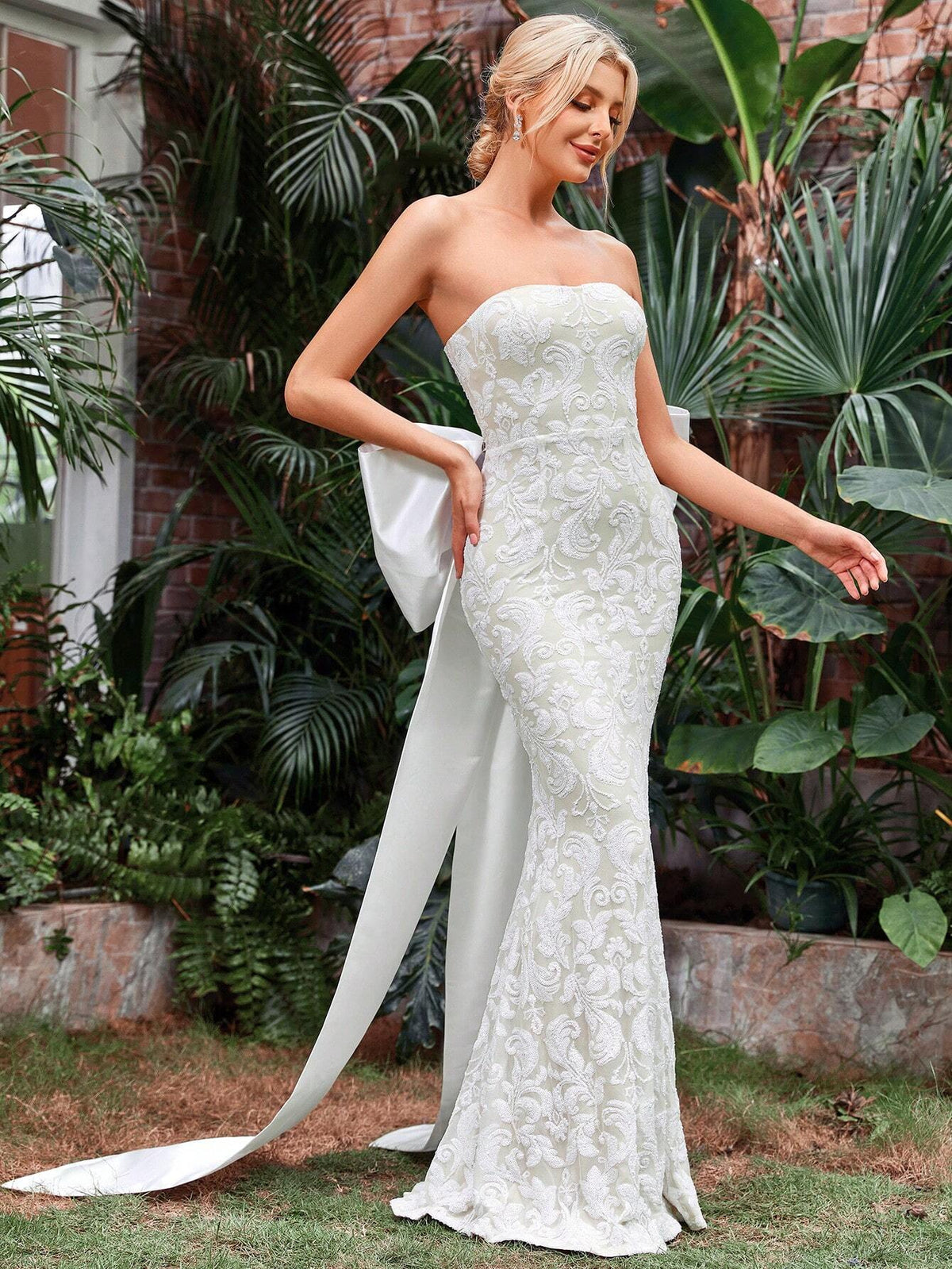 Jacquard Big Bow Back Tube Wedding Dress