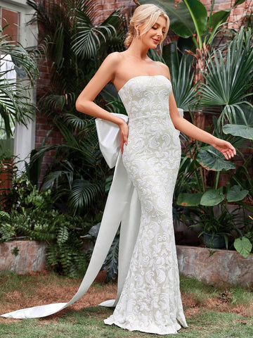 Jacquard Big Bow Back Tube Wedding Dress