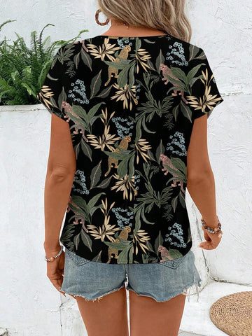 Casual Floral Print Elegant Loose Fit Women Short Sleeve Round Neck Shirt, Suitable For Summer