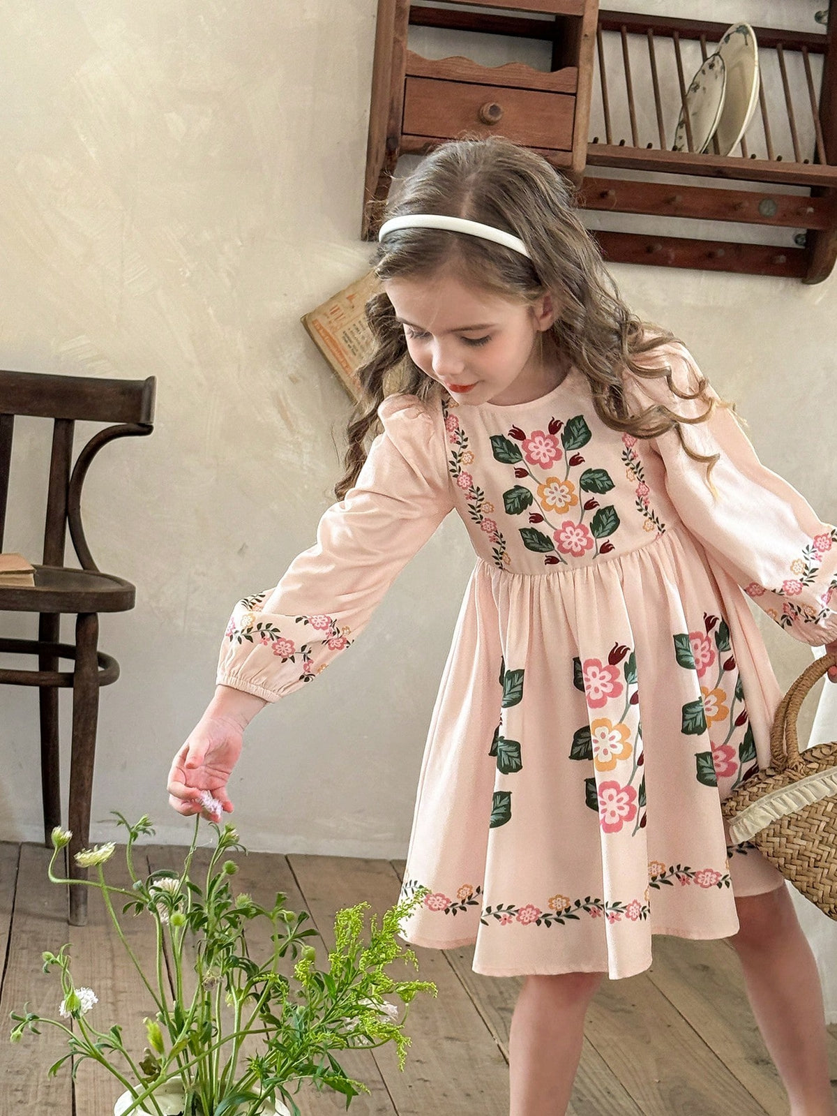 Young Girl Floral Printed Fitted Round Neck Casual Dress