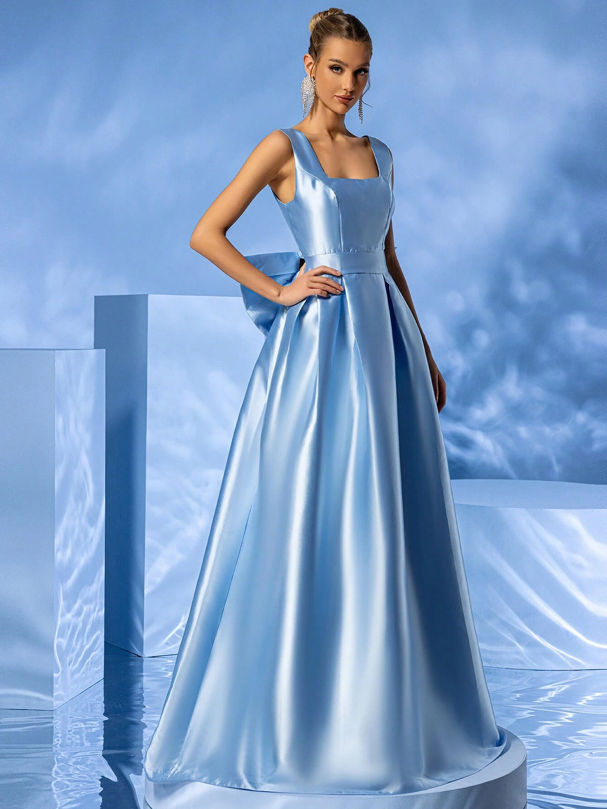 LOVE&LEMONADE Blue Bow Detail Floor-Length Sleeveless Formal Dress