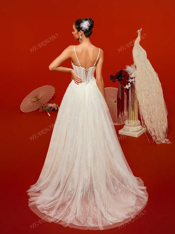 Lace Mermaid Wedding Dress With Spaghetti Straps, Waist Cinching And Train, For Party And Banquet