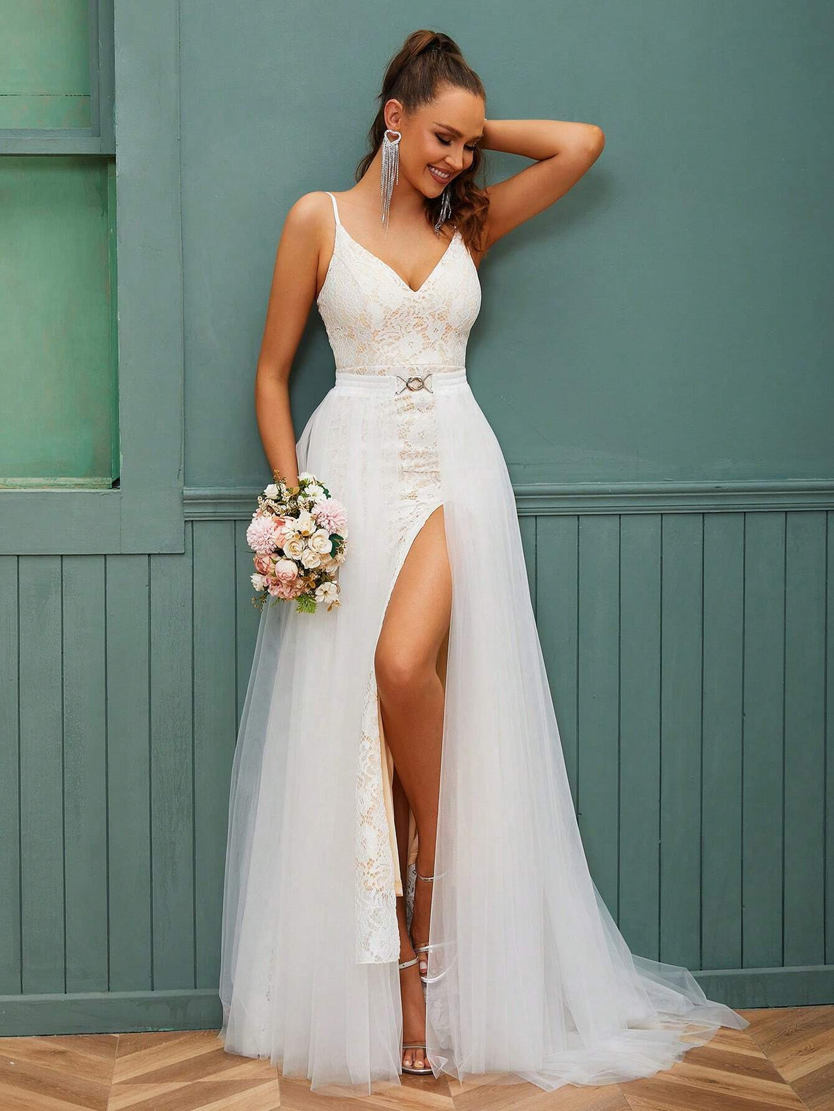 Lace Spaghetti Strap V-Neck Tulle Wedding Dress With Detachable Train And High Waist Long Dress For Bride