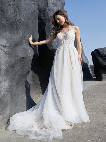 Ladies' Long Lace Spliced Wedding Dress