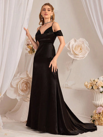 Ladies' Off-Shoulder Sexy Long Evening Gown With Train