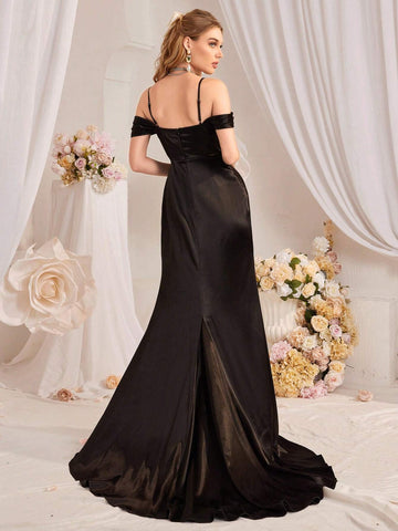 Ladies' Off-Shoulder Sexy Long Evening Gown With Train