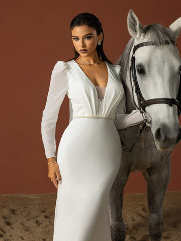 Ladies' Simple Deep V Puff Long Sleeve French Style Lightweight Wedding Dress