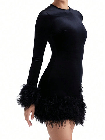 Ladies' Slim Fit Long Sleeve Feather Printed Bodycon Mini Dress