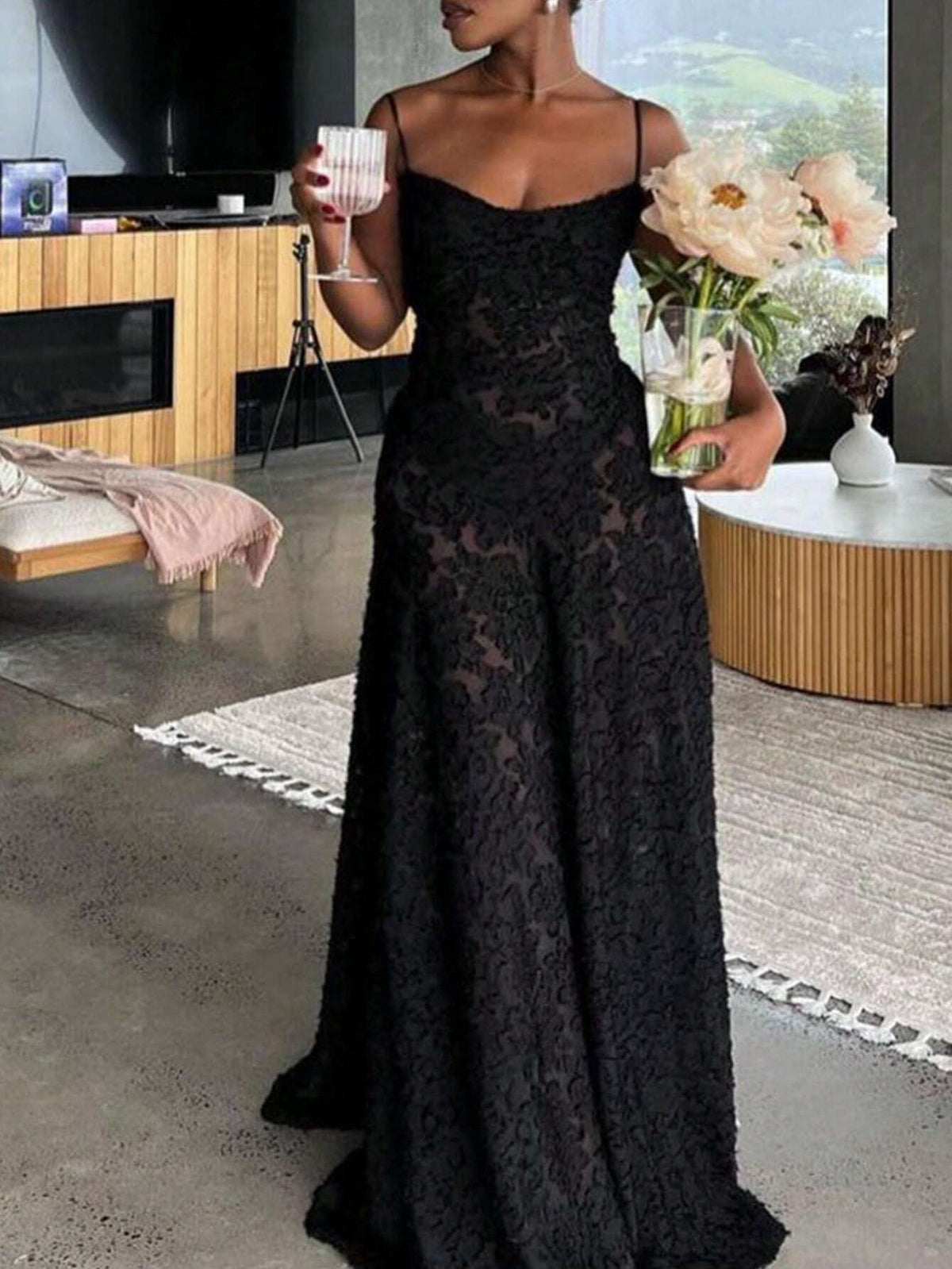 Ladies Solid Color Backless Sleeveless Elegant Cocktail Dress With Spaghetti Straps