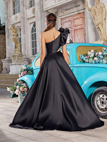 Ladies" Solid Color One-Shoulder Dress With Diamond Buckle For Evening Party