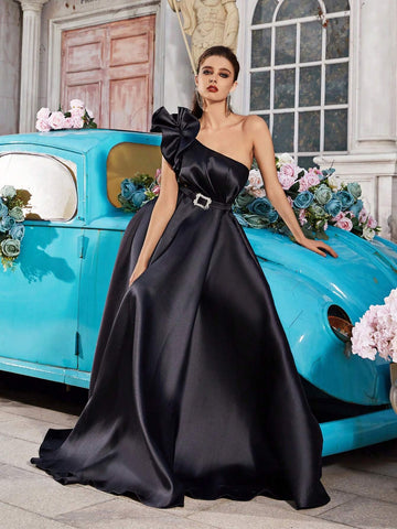 Ladies" Solid Color One-Shoulder Dress With Diamond Buckle For Evening Party
