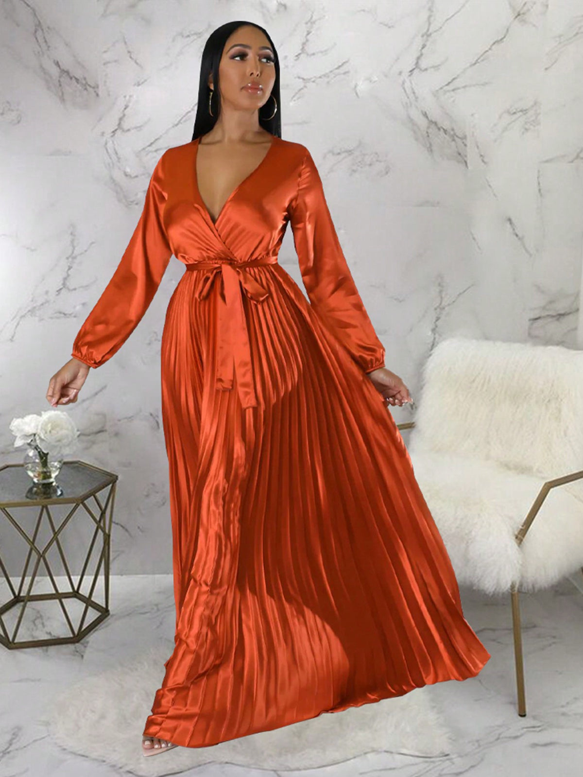 Ladies' Solid Color Pleated Hem Dress
