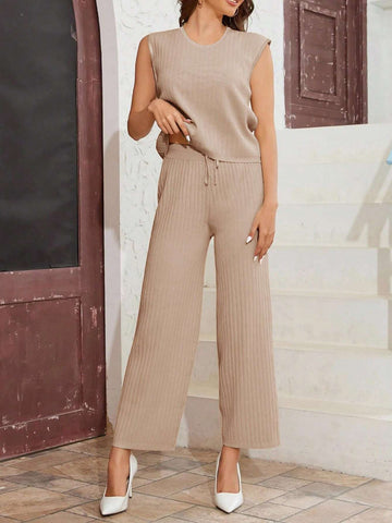 Ladies' Solid Color Sleeveless Knitted Casual Suit