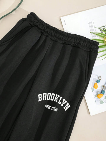 Letter Graphic Elastic Waist Sweatpants
