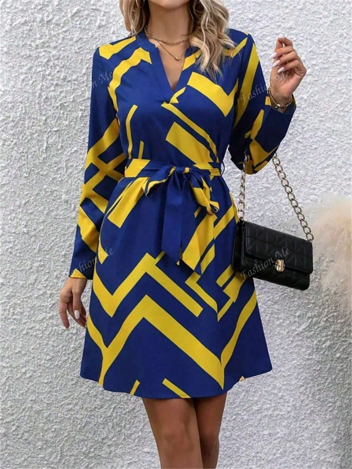Long Sleeve Geometric Print Dress With Belt