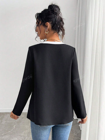 Long Sleeve Round Neck Colorblock Butterfly Accent Casual Blouse