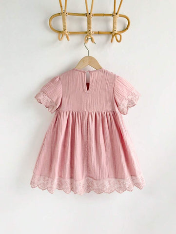 Young Girls Loose Casual Embroidered Fabric Gathered Ruffle Hem Dress