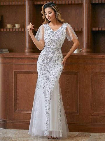 Luxury Beaded Short Sleeves V-Neck Mermaid Prom Dress