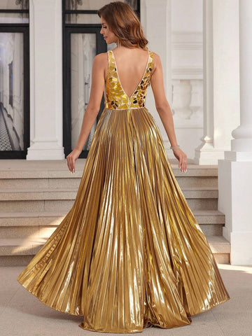 Luxury Metallic Pleated Formal Evening Gown With Glass Cut Bodice Top Luxury Gold V-Neckline Prom Dresses With Slit