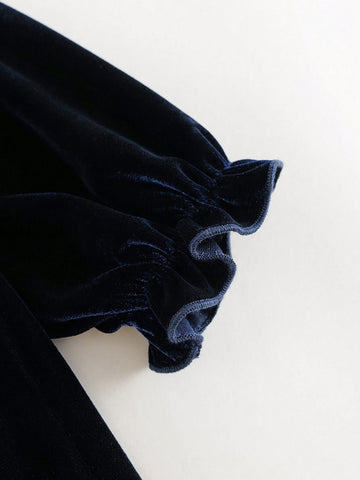 Young Girl Peter Pan Collar Flounce Sleeve Velvet Dress