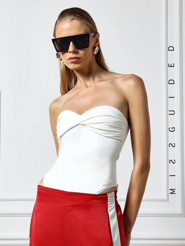 MISSGUIDED Twist Detail Bandeau Top