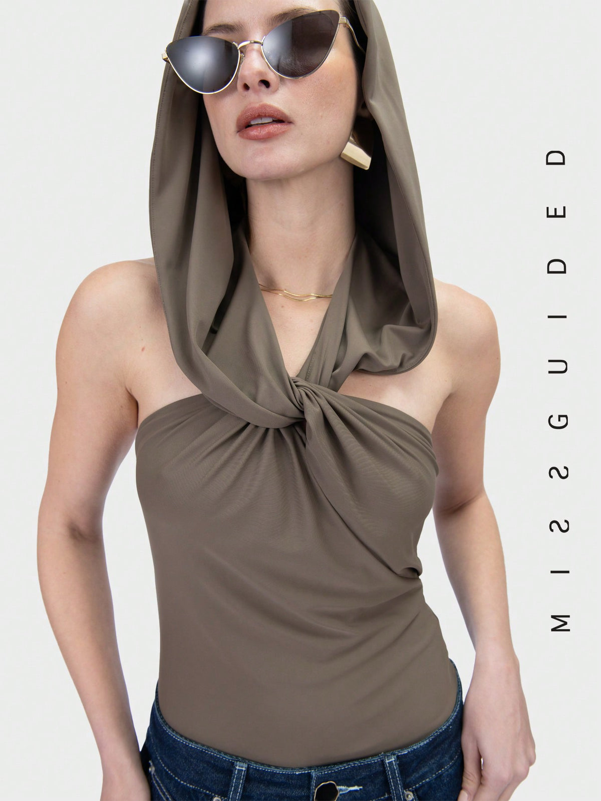 MISSGUIDED Twist Front Hood Detail Body