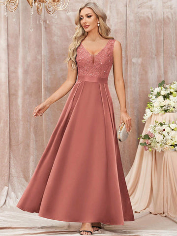 MIUSOL Deep V-Neck Contrast Floral Lace Sequin Insert Ruched A-Line Satin Formal Party Maxi Dress
