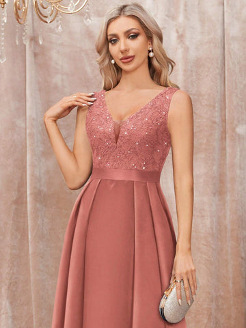 MIUSOL Deep V-Neck Contrast Floral Lace Sequin Insert Ruched A-Line Satin Formal Party Maxi Dress
