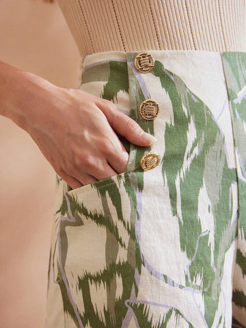 MOTF PREMIUM ALLOVER PRINT GOLD BUTTON DETAIL SHORTS