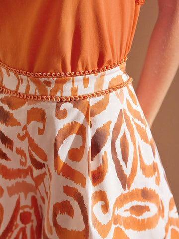 MOTF PREMIUM ALLOVER PRINT LACE TRIM SLANT POCKET SHORTS