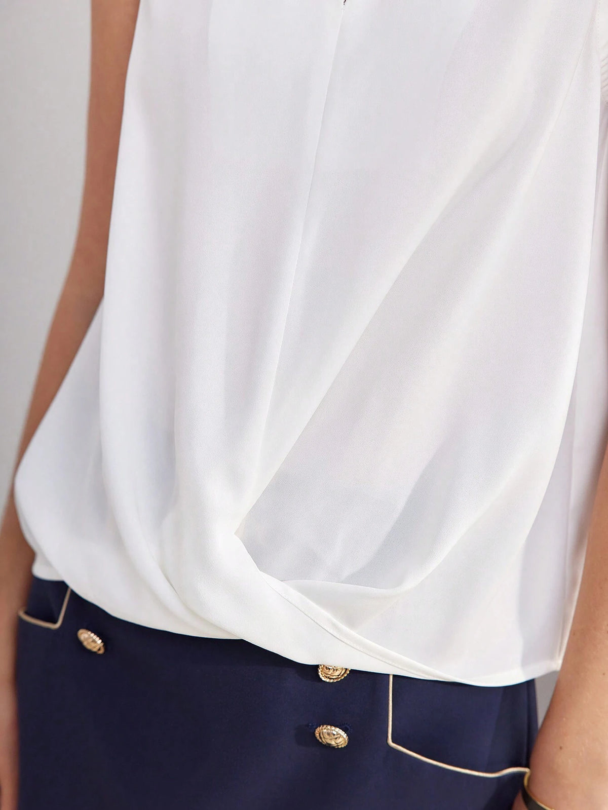 MOTF PREMIUM COLORBLOCK NOTCH NECK CROSS WRAP BLOUSE