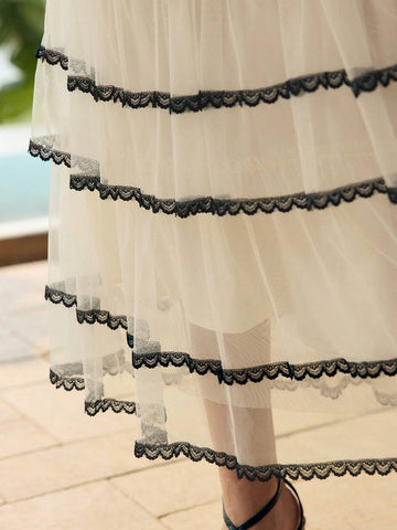 MOTF PREMIUM CONTRAST LACE RUFFLE LAYERED SKIRT